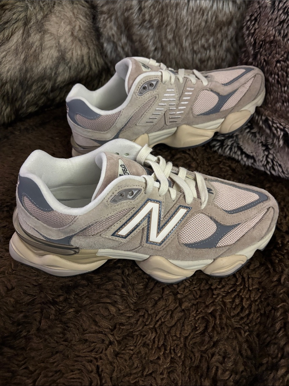 Rare! New Balance 9060 Chunky Men’s 8 sneakers - Beige and Gray - Picture 10 of 10